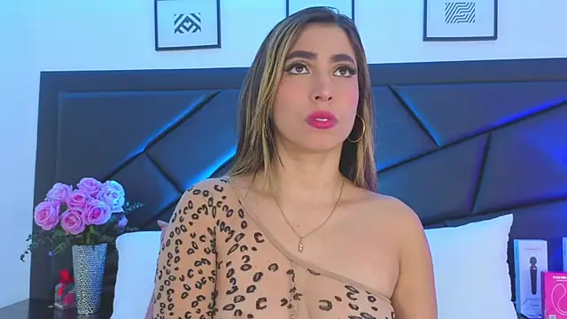 SophieCarther online show from 12-17-25, 12:44