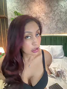 MonicaMoret online show from 05-28-26, 12:35