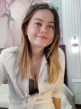 Kelly Cuutie online show from 01-30-25, 04:16