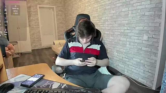 iliaskrislove online show from 03-18-25, 09:43