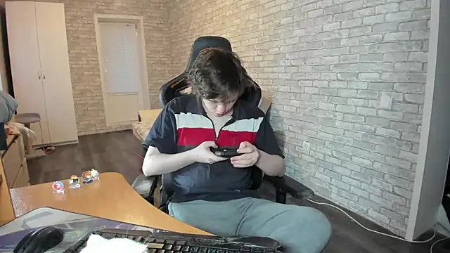 iliaskrislove online show from 03-23-25, 02:15