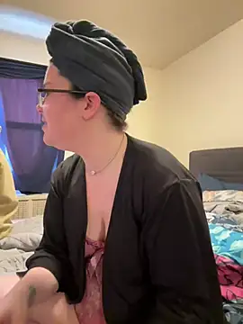 FreakNastyLacie online show from 02-14-25, 01:08