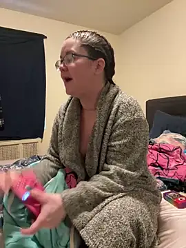 FreakNastyLacie online show from 02-16-25, 04:21