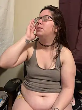 FreakNastyLacie online show from 03-17-25, 02:19