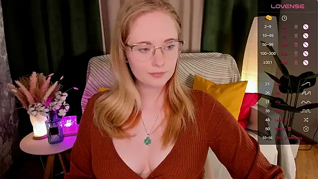 Snapshot of Aemilia_ chatting on 05-23-26, 07:56 Aemilia online show from 05-23-26, 07:56