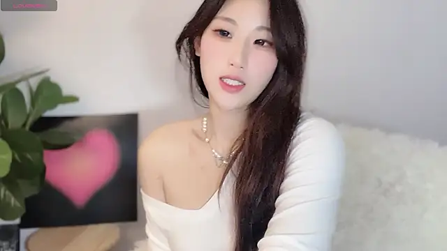 Snapshot of Chu-Chu-99 chatting on 02-22-25, 08:07 Chu-Chu-99 online show from 02-22-25, 08:07