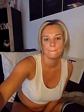 SpicyVicky online show from 09-30-25, 05:34