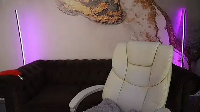 CozyMell online show from 01-24-25, 01:57