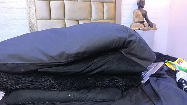 Snapshot of ximenawilliamss chatting on 02-23-25, 12:41 ximenawilliamss online show from 02-23-25, 12:41