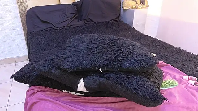 Snapshot of ximenawilliamss chatting on 12-20-25, 12:07 ximenawilliamss online show from 12-20-25, 12:07