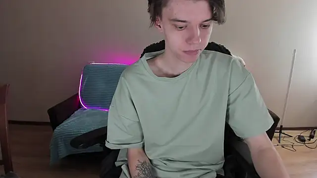 Liam sexy1 online show from 01-06-25, 04:58