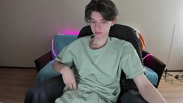 Liam sexy1 online show from 01-09-25, 08:24