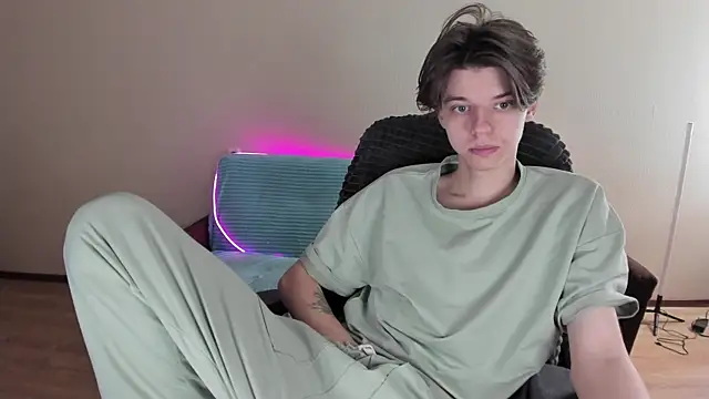 Liam sexy1 online show from 01-13-25, 04:50