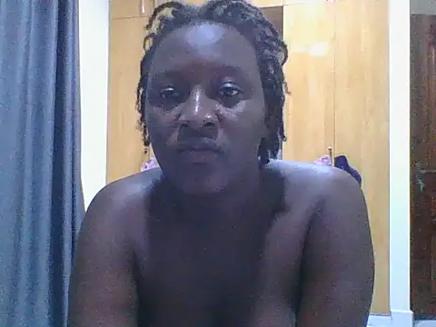 Snapshot of Heavy_ass chatting on 12-16-25, 06:24 Heavy ass online show from 12-16-25, 06:24