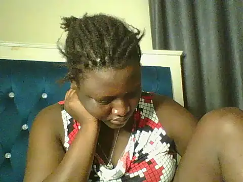 Snapshot of Heavy_ass chatting on 04-30-26, 06:47 Heavy ass online show from 04-30-26, 06:47