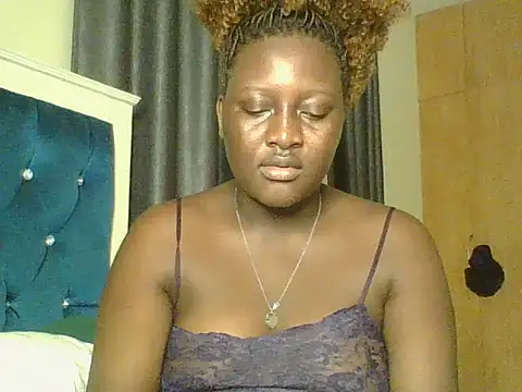 Snapshot of Heavy_ass chatting on 05-12-26, 07:44 Heavy ass online show from 05-12-26, 07:44