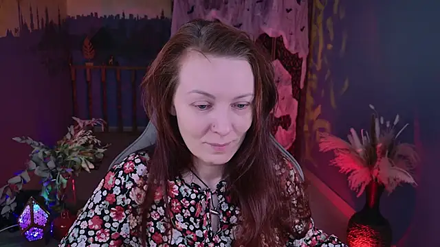 VandaRossi online show from 10-28-25, 05:33