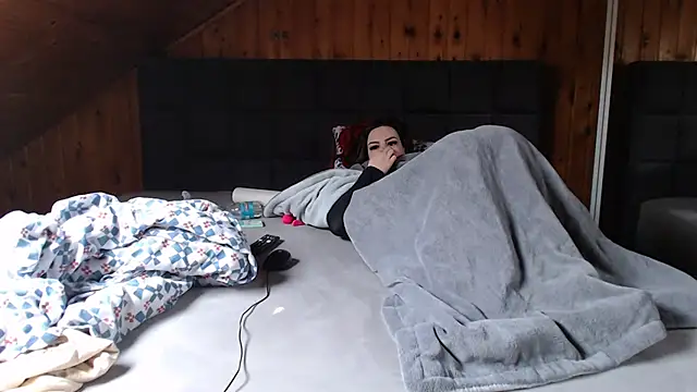 BoeseMoni1998 online show from 02-11-25, 10:48