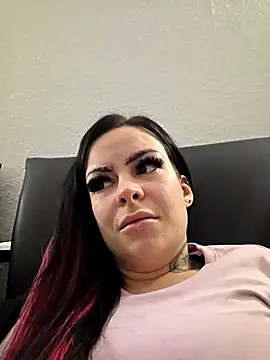 BoeseMoni1998 online show from 11-20-25, 07:46