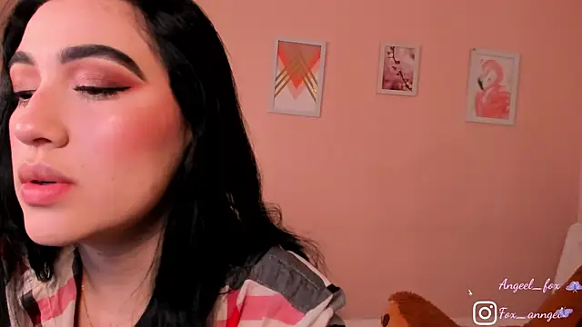 Snapshot of angeel_fox chatting on 04-30-26, 12:28 angeel fox online show from 04-30-26, 12:28