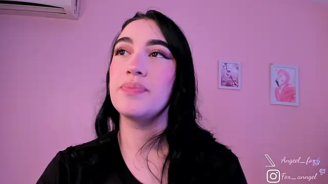 Snapshot of angeel_fox chatting on 05-07-26, 03:23 angeel fox online show from 05-07-26, 03:23