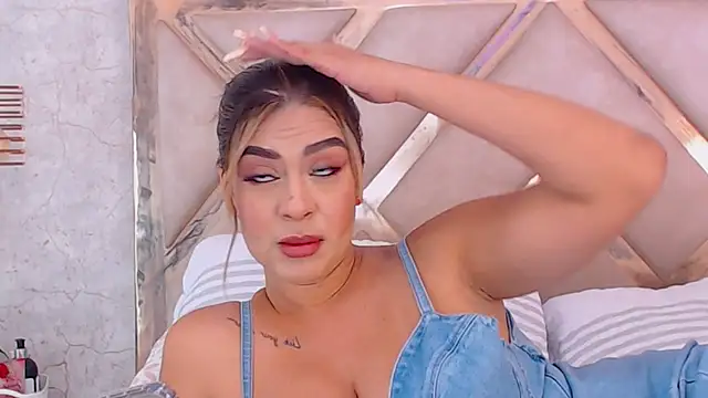 JoannaStanford online show from 12-02-25, 01:55