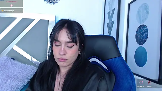 Snapshot of ZaraDames_ chatting on 02-13-25, 10:34 ZaraDames online show from 02-13-25, 10:34