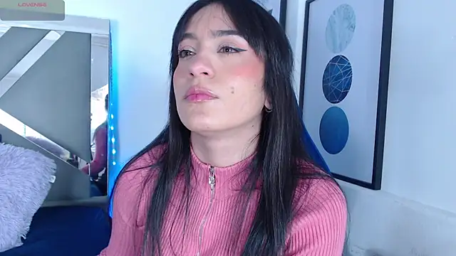 Snapshot of ZaraDames_ chatting on 02-16-25, 06:21 ZaraDames online show from 02-16-25, 06:21