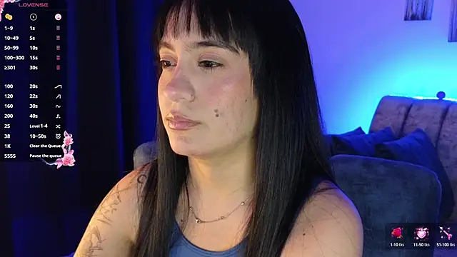 Snapshot of ZaraDames_ chatting on 09-12-25, 02:33 ZaraDames online show from 09-12-25, 02:33