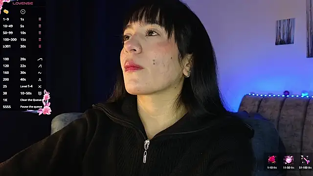 Snapshot of ZaraDames_ chatting on 09-24-25, 05:33 ZaraDames online show from 09-24-25, 05:33