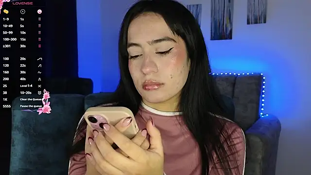 Snapshot of ZaraDames_ chatting on 10-16-25, 03:07 ZaraDames online show from 10-16-25, 03:07