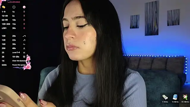 Snapshot of ZaraDames_ chatting on 11-05-25, 04:12 ZaraDames online show from 11-05-25, 04:12