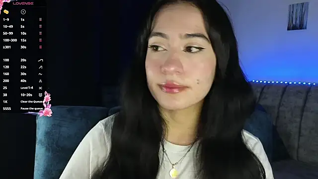 Snapshot of ZaraDames_ chatting on 11-23-25, 03:28 ZaraDames online show from 11-23-25, 03:28