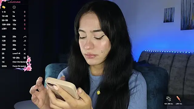 Snapshot of ZaraDames_ chatting on 11-24-25, 03:17 ZaraDames online show from 11-24-25, 03:17