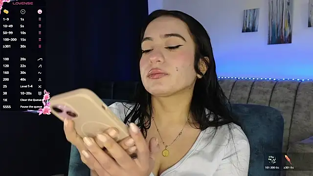 Snapshot of ZaraDames_ chatting on 11-28-25, 03:31 ZaraDames online show from 11-28-25, 03:31