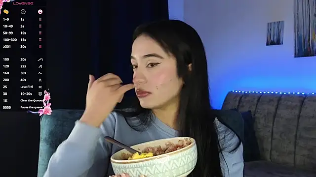 Snapshot of ZaraDames_ chatting on 11-30-25, 03:32 ZaraDames online show from 11-30-25, 03:32