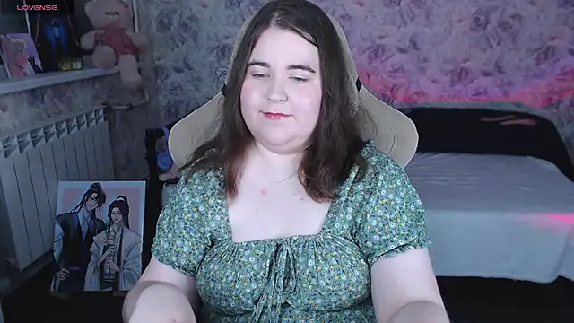 Estelle Hicks online show from 07-28-26, 07:39