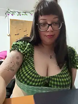 Snapshot of indiegirl666 chatting on 12-13-24, 05:38 indiegirl666 online show from 12-13-24, 05:38