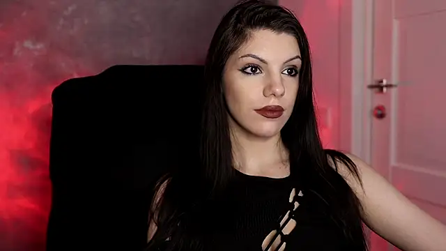 Snapshot of mistress__rochelle chatting on 03-01-26, 05:15 mistress rochelle online show from 03-01-26, 05:15