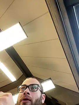 Snapshot of 0maxx00 chatting on 01-07-25, 10:43 0maxx00 online show from 01-07-25, 10:43