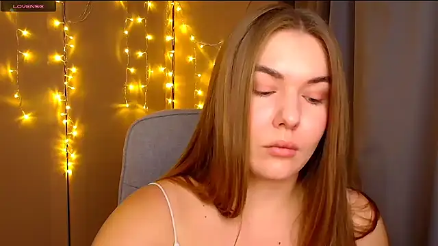 Snapshot of Glory_air chatting on 09-24-25, 07:44 Glory air online show from 09-24-25, 07:44