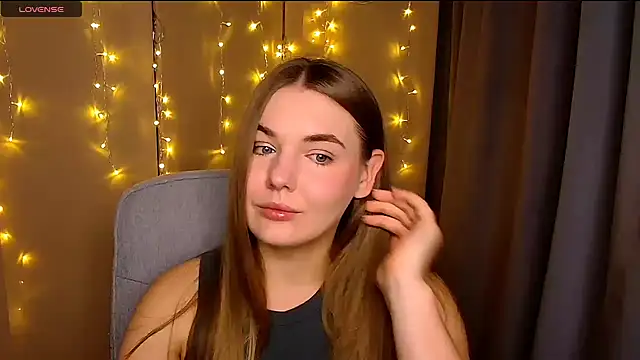 Snapshot of Glory_air chatting on 10-08-25, 05:16 Glory air online show from 10-08-25, 05:16