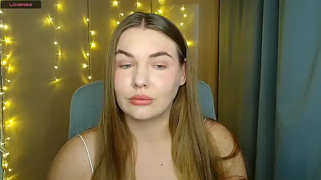 Snapshot of Glory_air chatting on 11-11-25, 08:03 Glory air online show from 11-11-25, 08:03