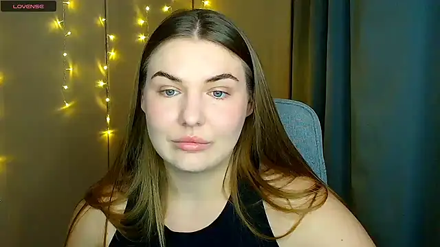 Snapshot of Glory_air chatting on 11-12-25, 09:10 Glory air online show from 11-12-25, 09:10