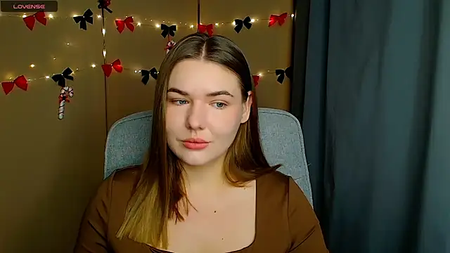 Snapshot of Glory_air chatting on 12-04-25, 08:34 Glory air online show from 12-04-25, 08:34