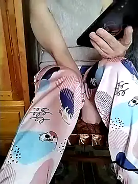 Snapshot of Zane_Natha chatting on 01-25-25, 05:40 Zane Natha online show from 01-25-25, 05:40