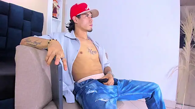 Jhonn Rhyss online show from 11-30-25, 07:40