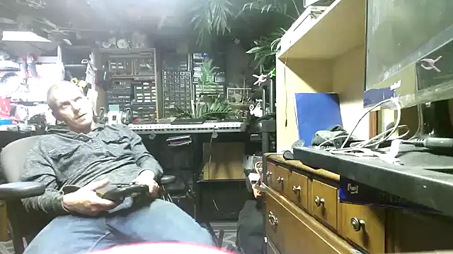 mrwinsalot88 online show from 10-27-25, 04:38