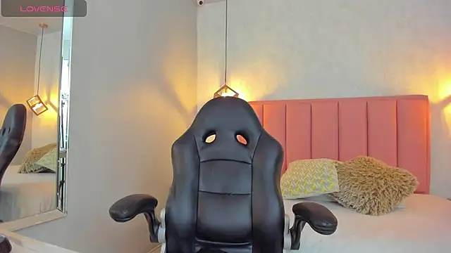 SUNNYCYRUS online show from 02-21-26, 11:22