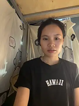 Snapshot of Be-MyMy chatting on 11-09-25, 01:20 Be-MyMy online show from 11-09-25, 01:20